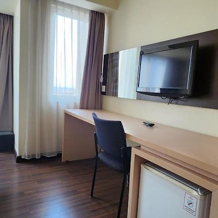 Apartemen Solo Paragon By Cariapartemen-Id Bonorejo ภายนอก รูปภาพ